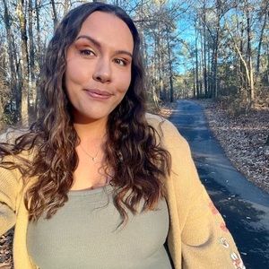 Meet your Posher, Clairissa